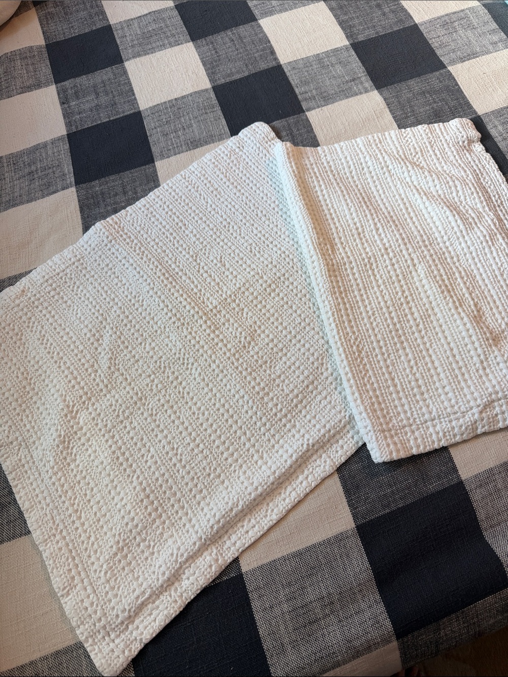 Pottery Barn Cream Waffle Weave Pillow Sham Pair